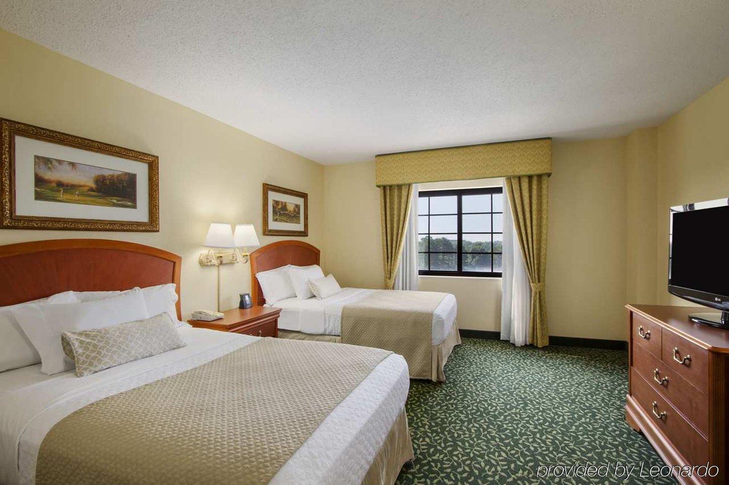 Embassy Suites Greenville Golf Resort & Conference Center Quarto foto